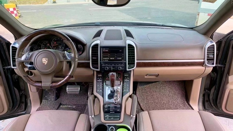 廊坊12年保时捷卡宴5