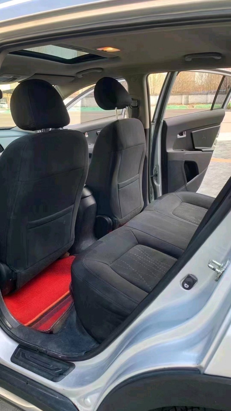 廊坊15年起亚智跑7