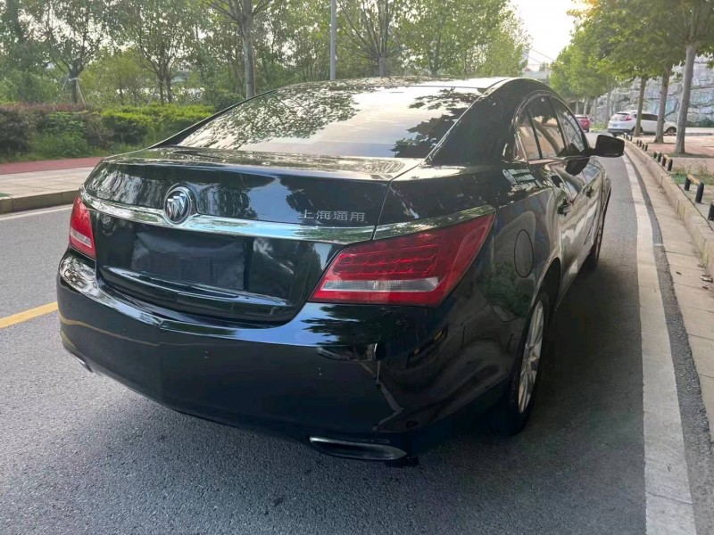 邯郸16年别克君越5