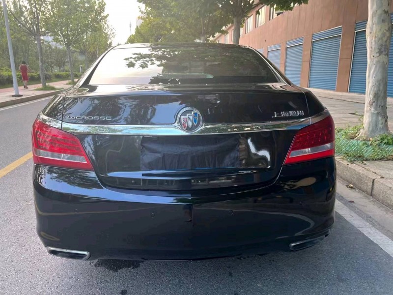 邯郸16年别克君越6