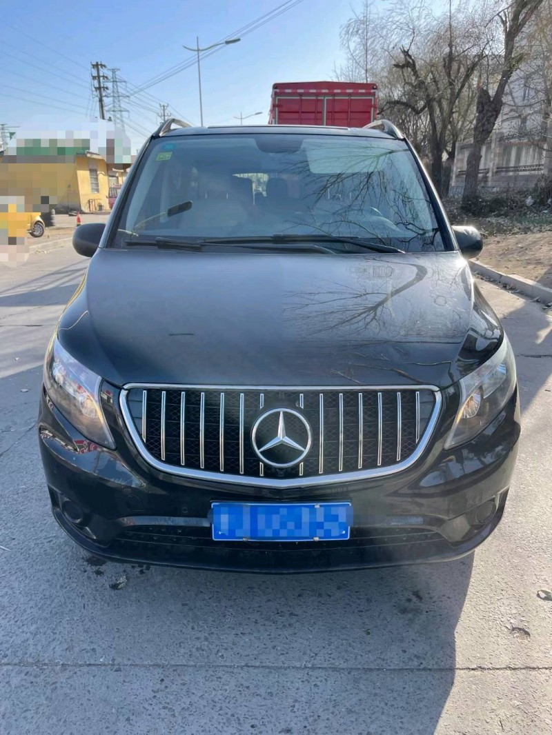 临沂17年奔驰威霆1