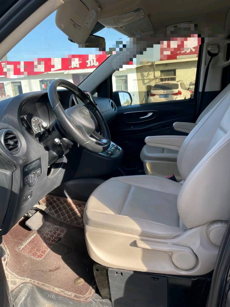 临沂17年奔驰威霆4