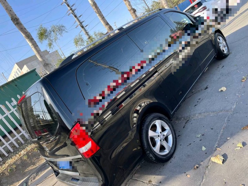 临沂17年奔驰威霆9