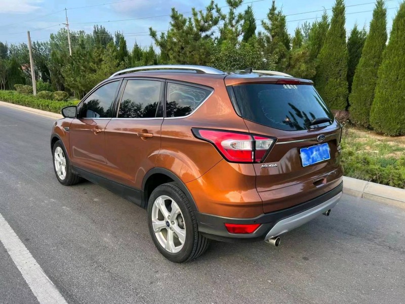 东营17年福特翼虎6