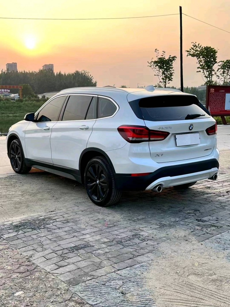 东营21年宝马X16