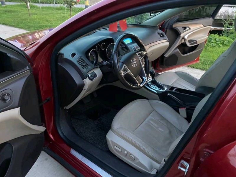 徐州11年别克君威3