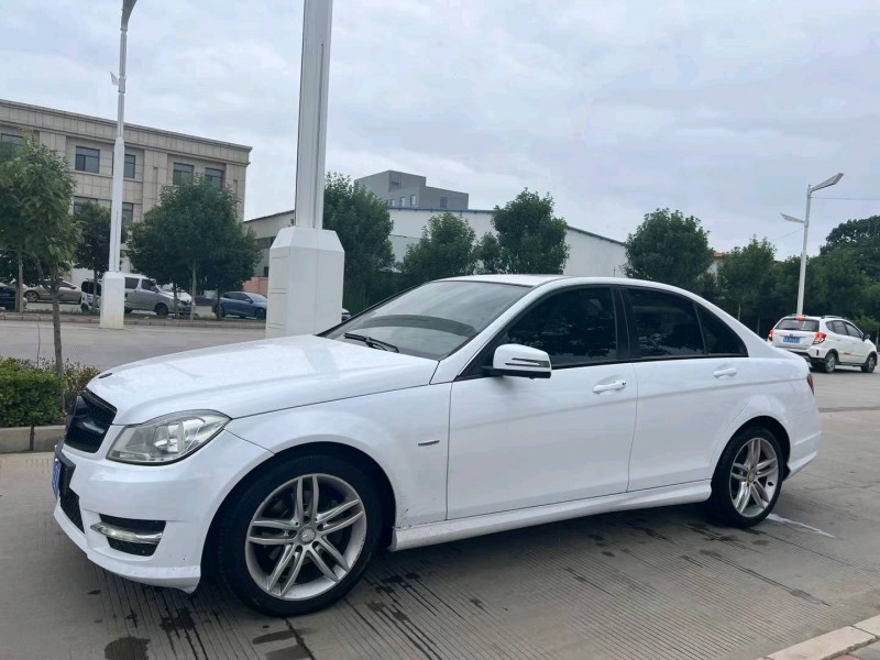 石家庄14年奔驰C2