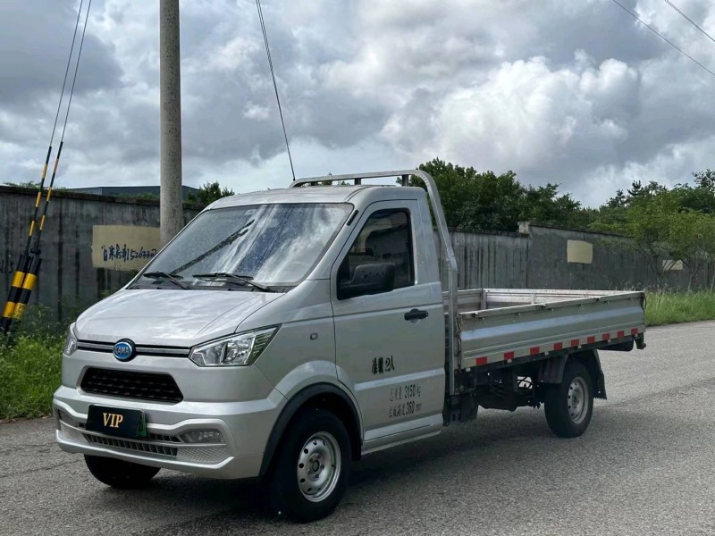 青島22年凱馬汽車銳捷EM262