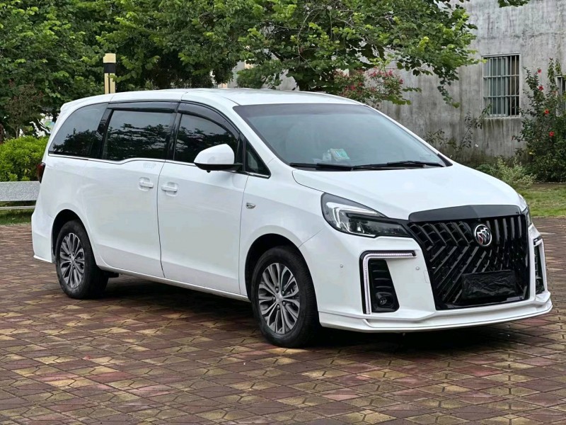 汕头21年别克GL82