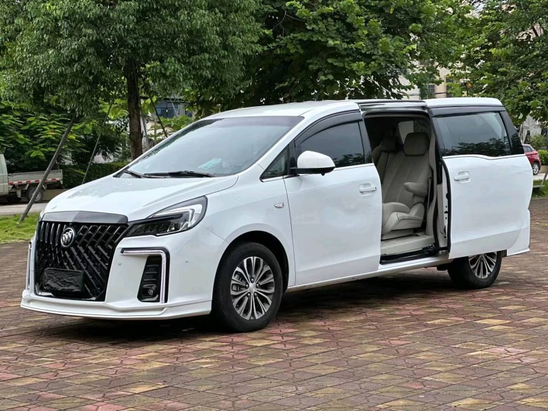 汕头21年别克GL83