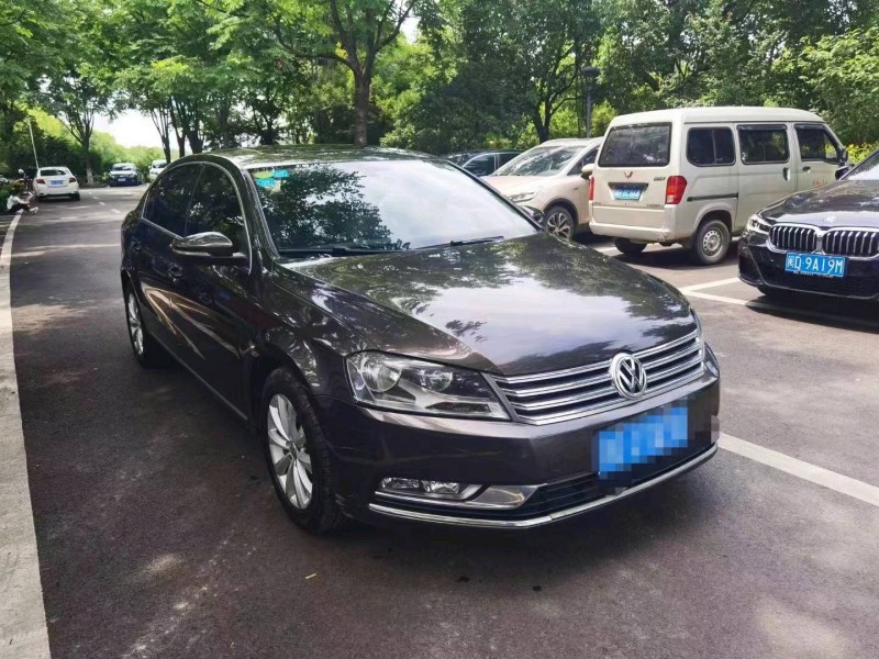 济南15年大众迈腾2