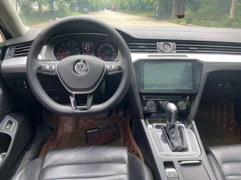 济南18年大众迈腾4