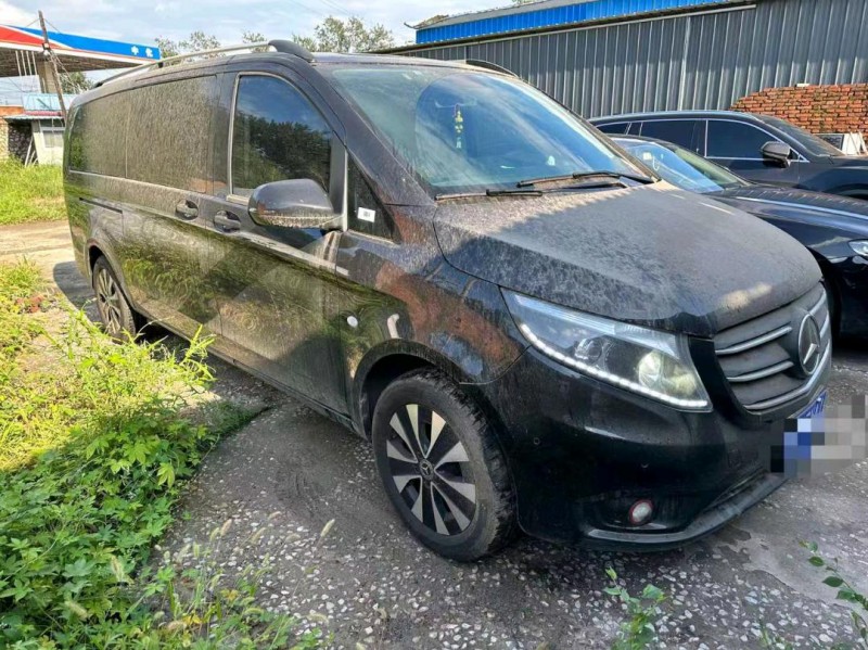 邵阳22年奔驰威霆5