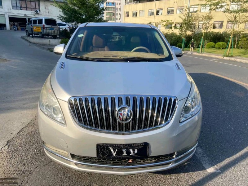 广州11年别克GL81