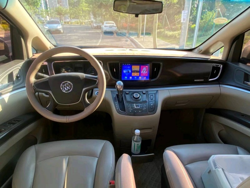 广州11年别克GL86