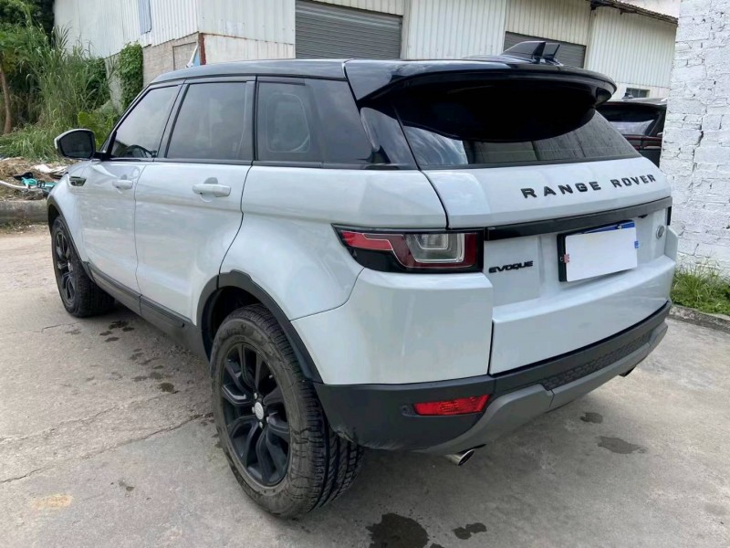 广州18年路虎极光8