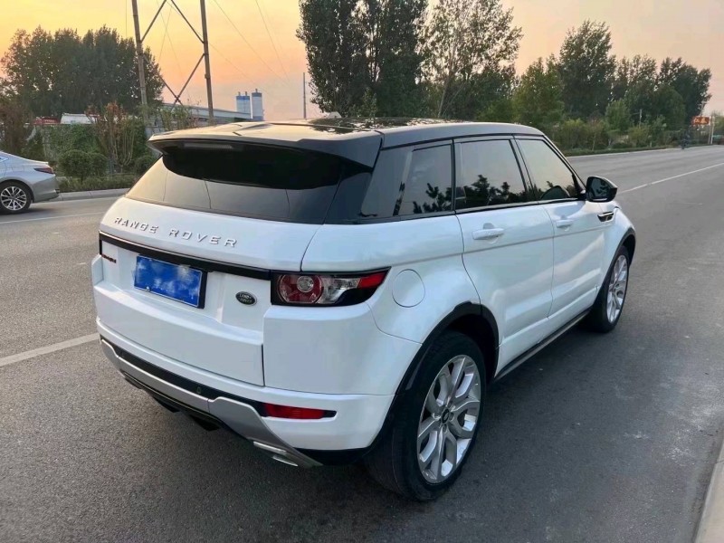 东营15年路虎极光4