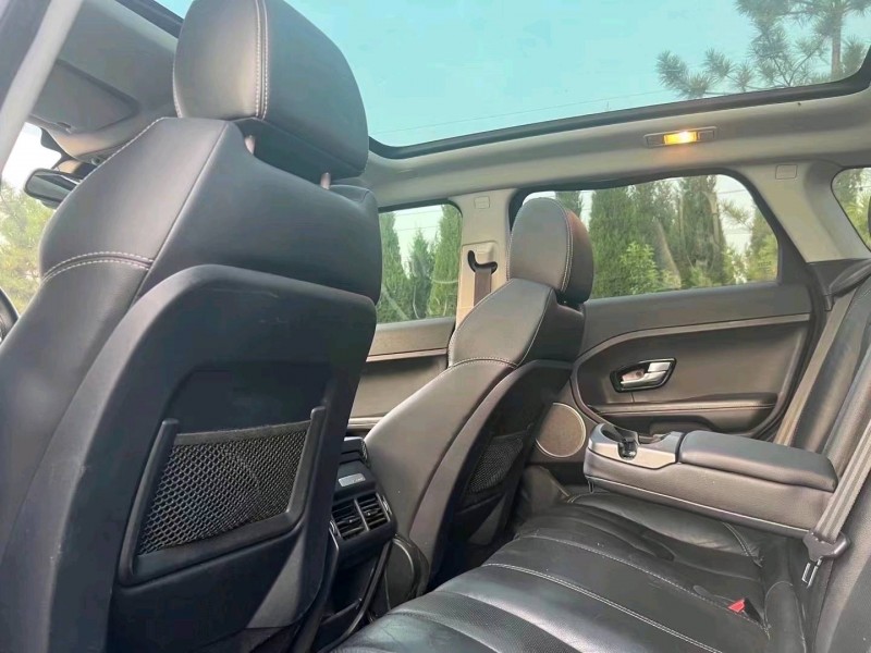 东营15年路虎极光8