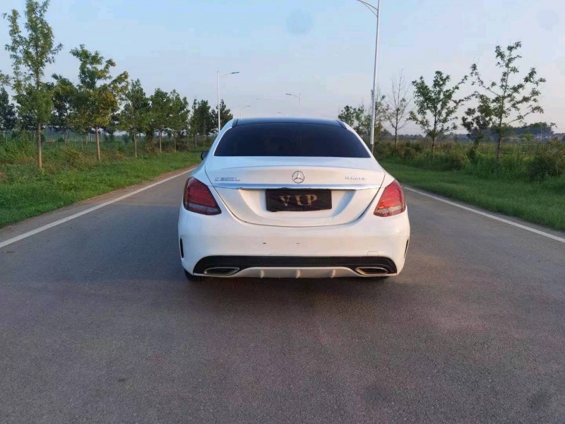 嘉兴18年奔驰C8