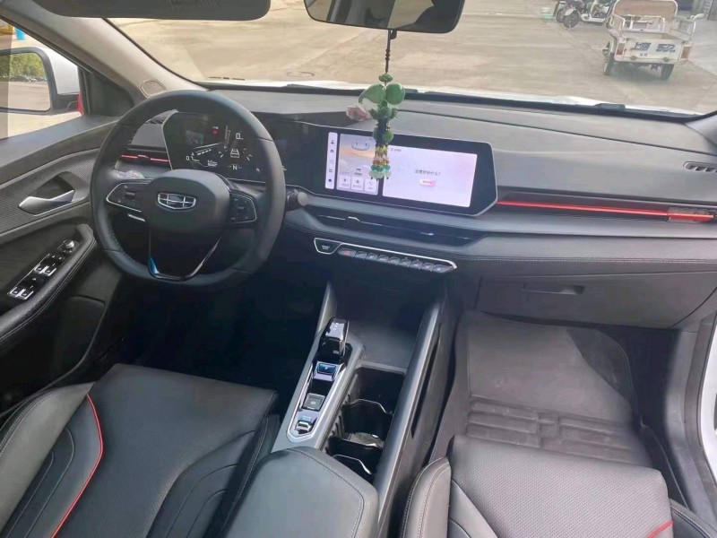 济南23年吉利缤瑞5