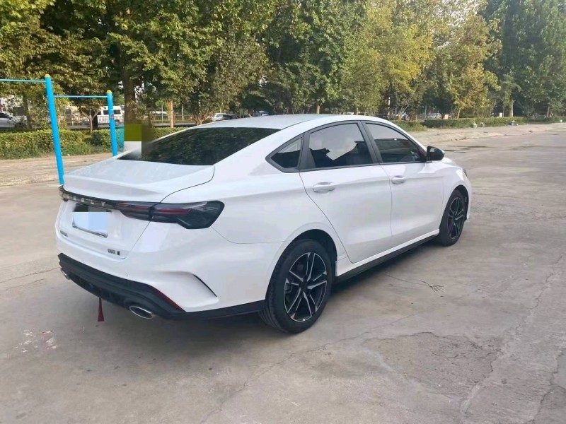 济南23年吉利缤瑞8