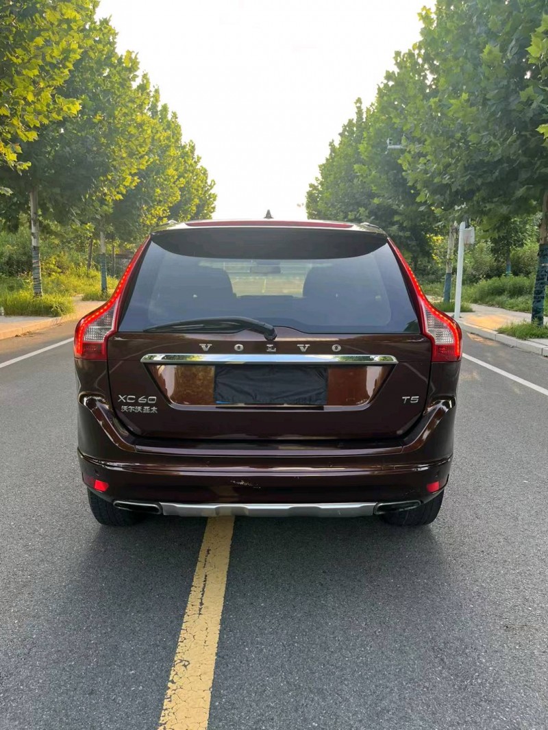 徐州16年沃尔沃XC609