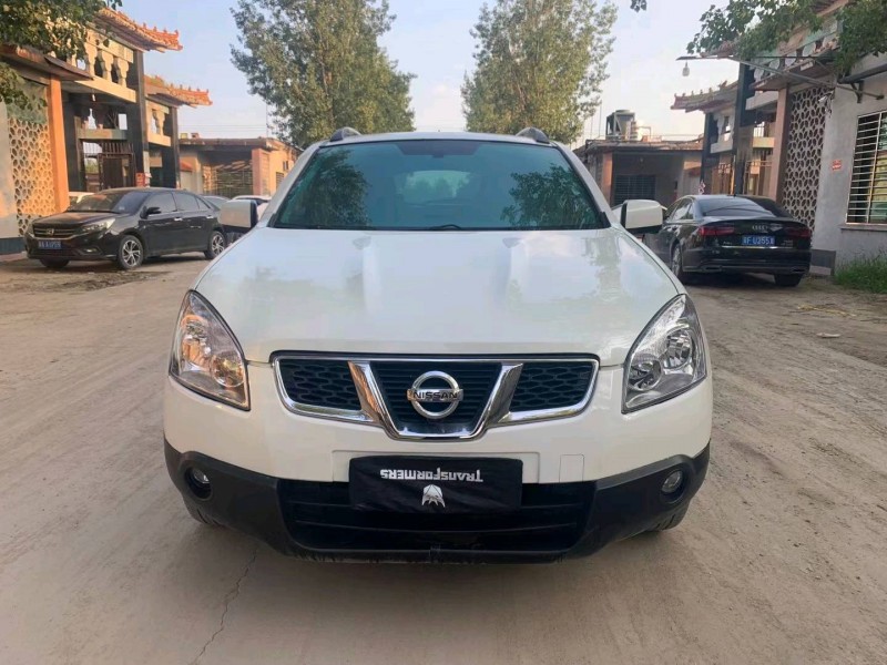 保定13年日产逍客1