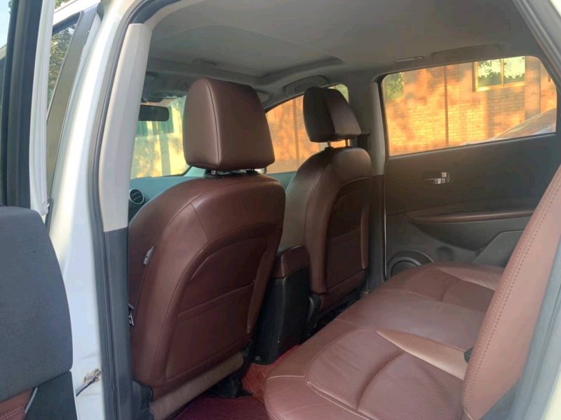 保定13年日产逍客5