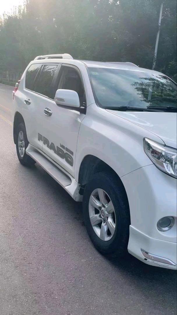 济南15年丰田普拉多2