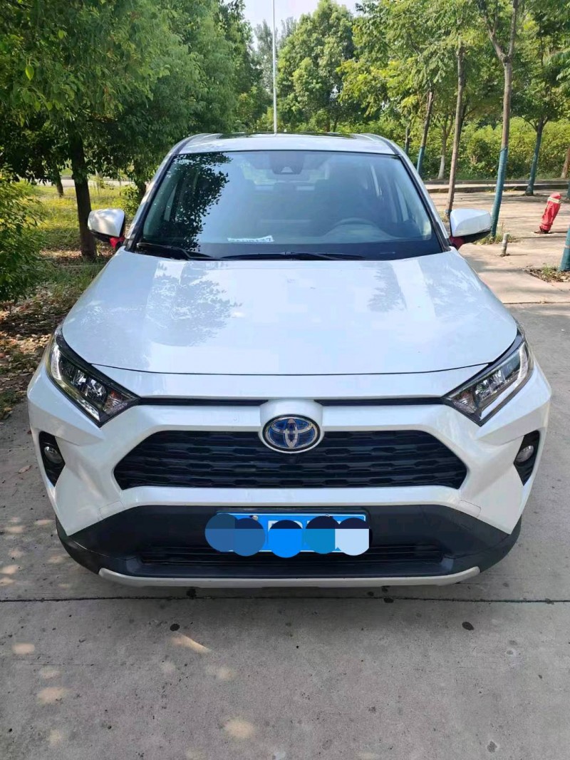 武汉22年丰田RAV4荣放1
