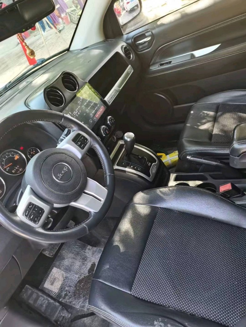 保定14年Jeep指南者5