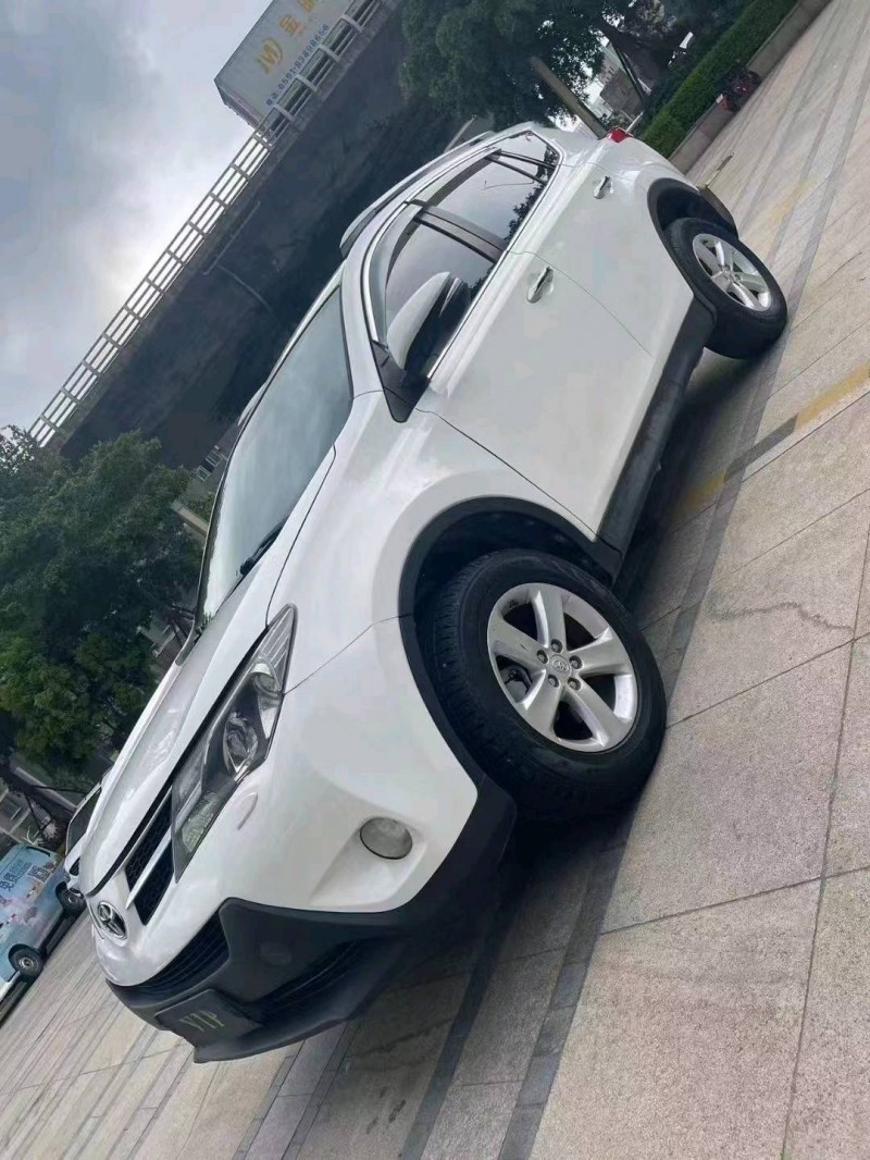 莆田14年豐田RAV43