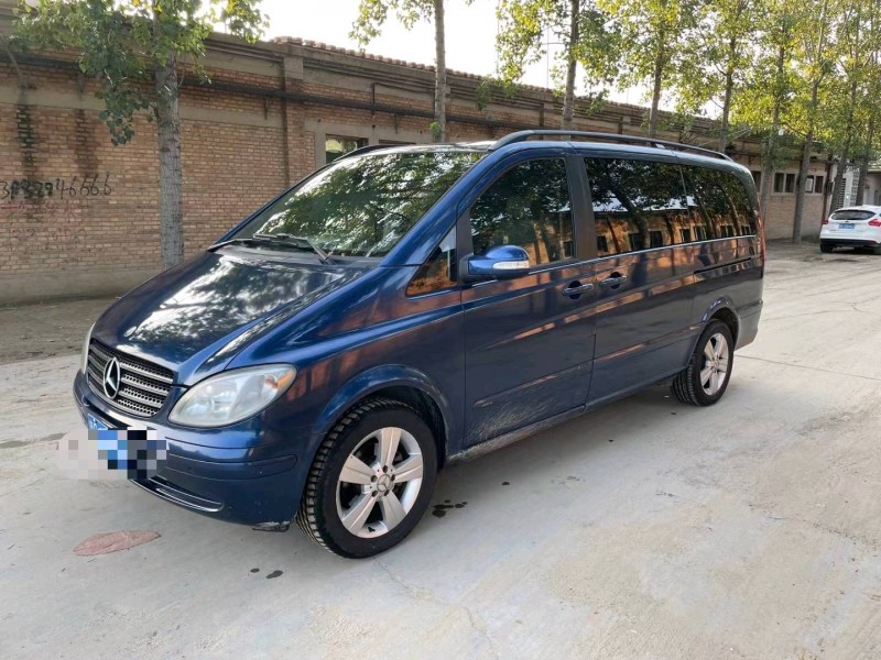 保定11年奔驰唯雅诺2