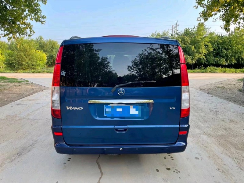 保定11年奔驰唯雅诺9