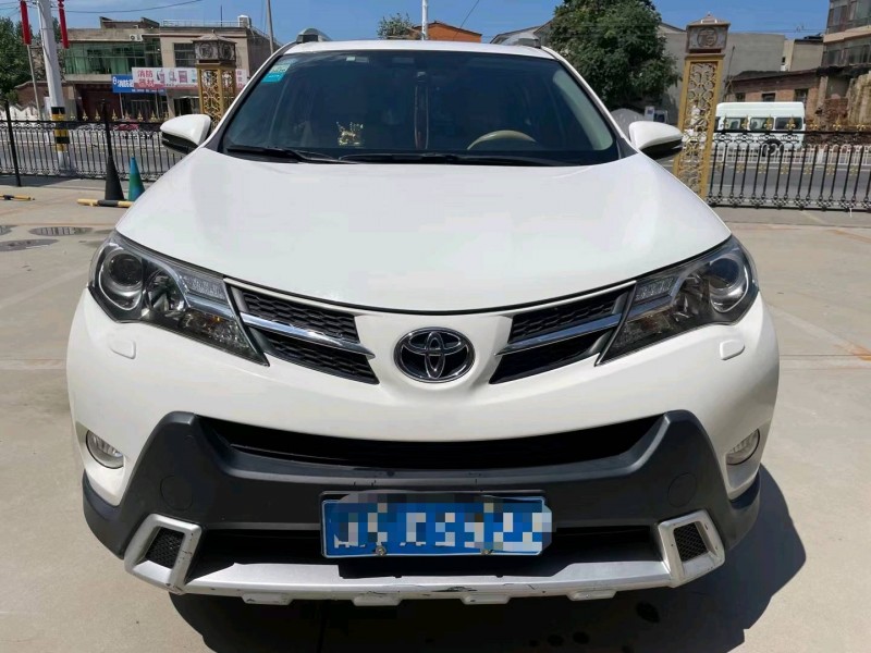 保定14年丰田RAV4荣放1
