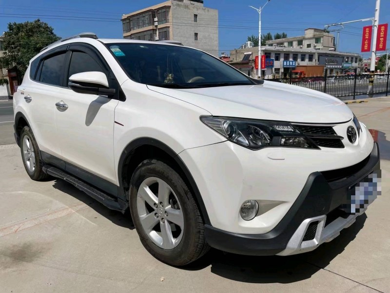 保定14年丰田RAV4荣放2