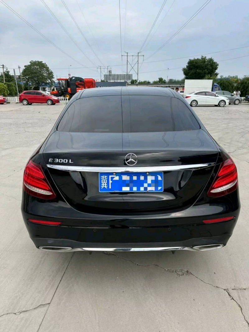 保定16年奔驰E9