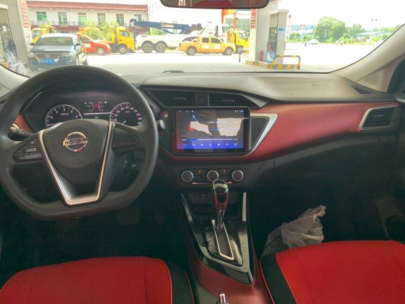 保定16年日产蓝鸟8