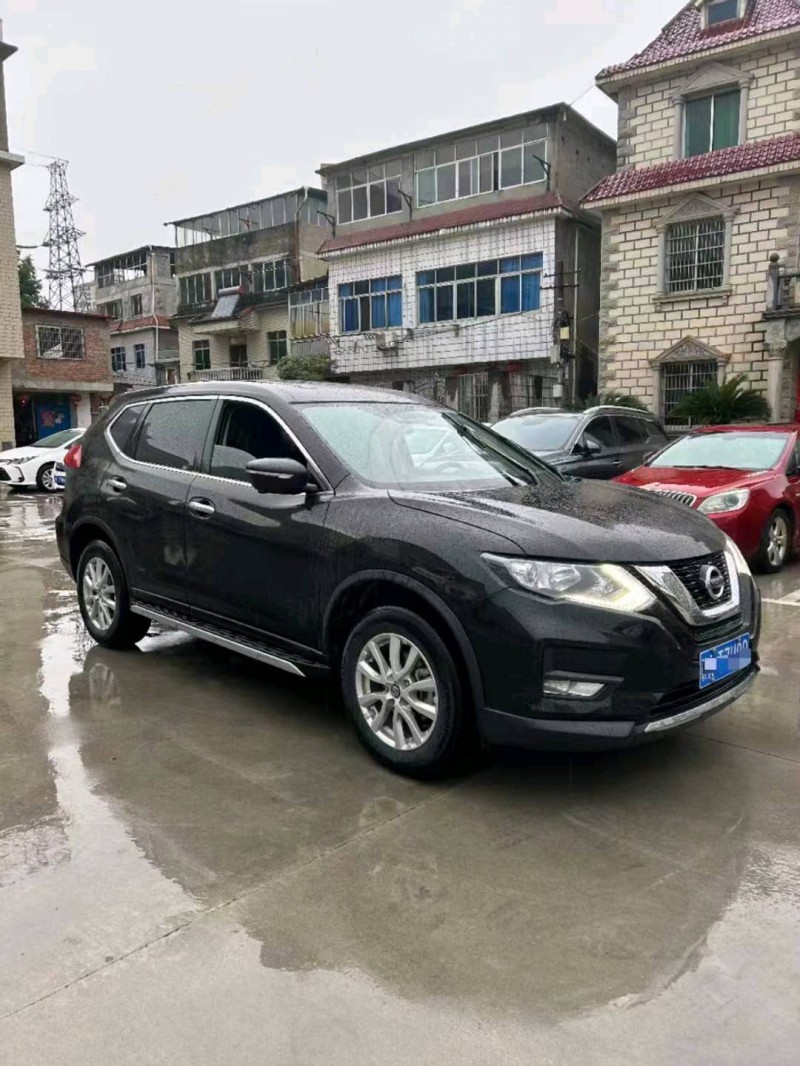 萍鄉21年日產奇駿3