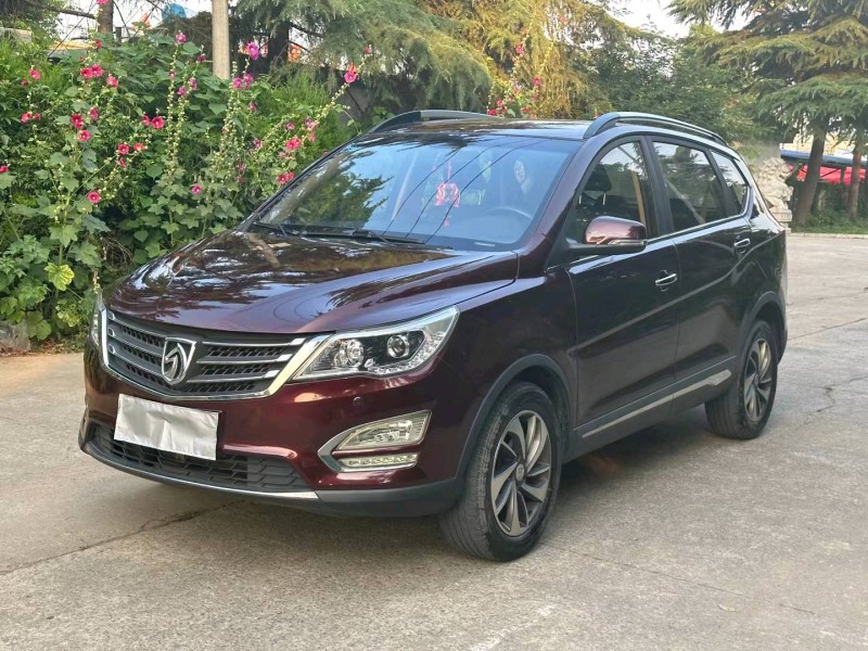 徐州17年寶駿5602