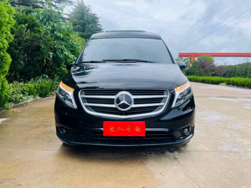 枣庄19年奔驰威霆1