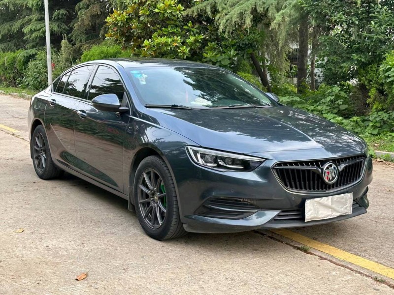 徐州20年别克君威3