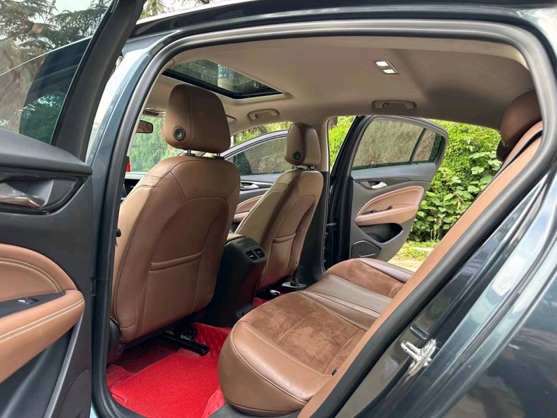 徐州20年别克君威4