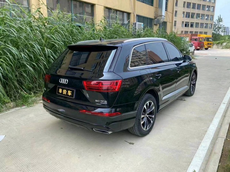 宜昌17年奥迪Q55