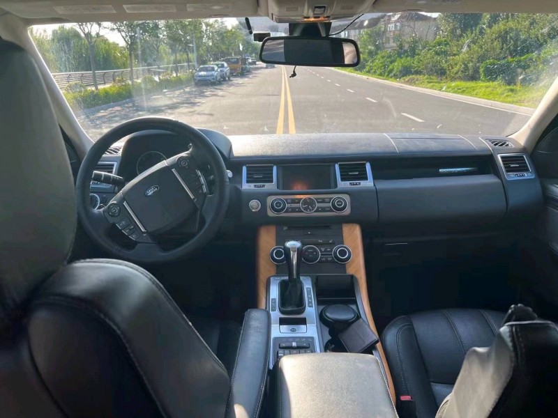 枣庄12年路虎揽胜运动4