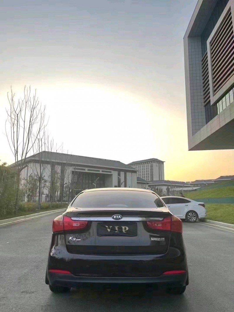 东营14年起亚K33