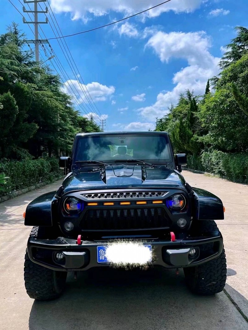 枣庄16年Jeep牧马人1