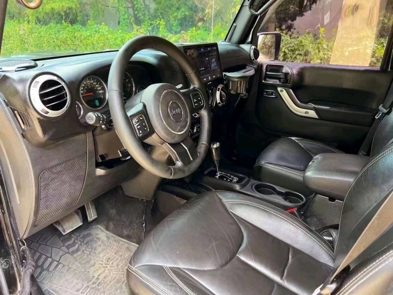 枣庄16年Jeep牧马人7