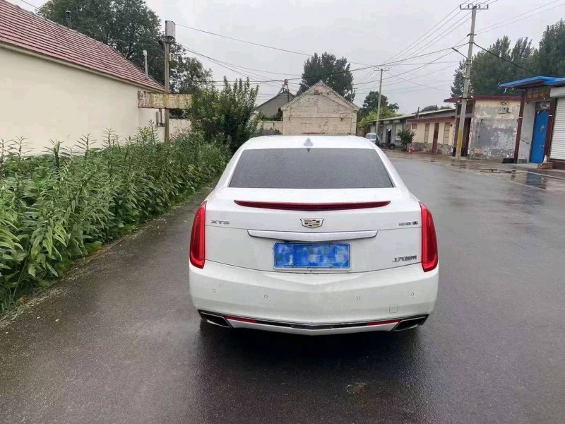 枣庄17年凯迪拉克XTS9