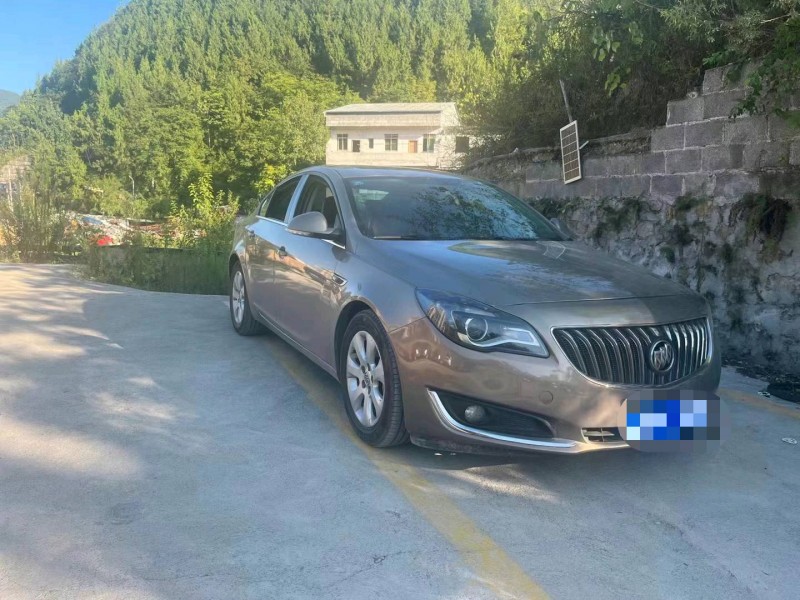 重庆15年别克君威3